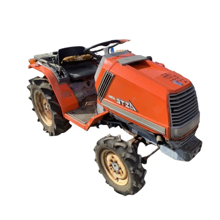 Tractor Kubota A-15 cu freză Tractor Kubota A-15 cu freză