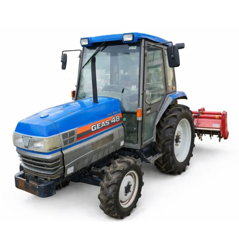 Iseki GEAS48 cu cabină dotat cu freză japoneză